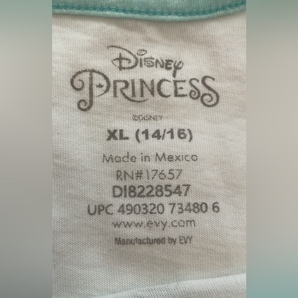 Disney Princess long sleeve shirt - Picture 5 of 6